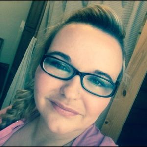 Meet your Posher, Kristina